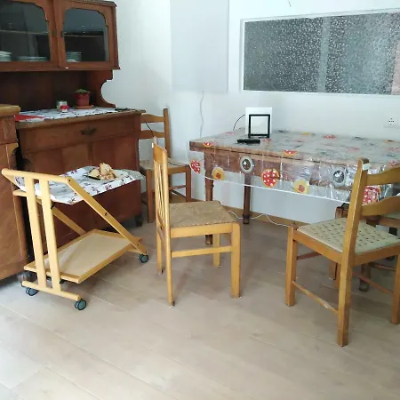A Casa Di Mely Nocleg ze śniadaniem 2*